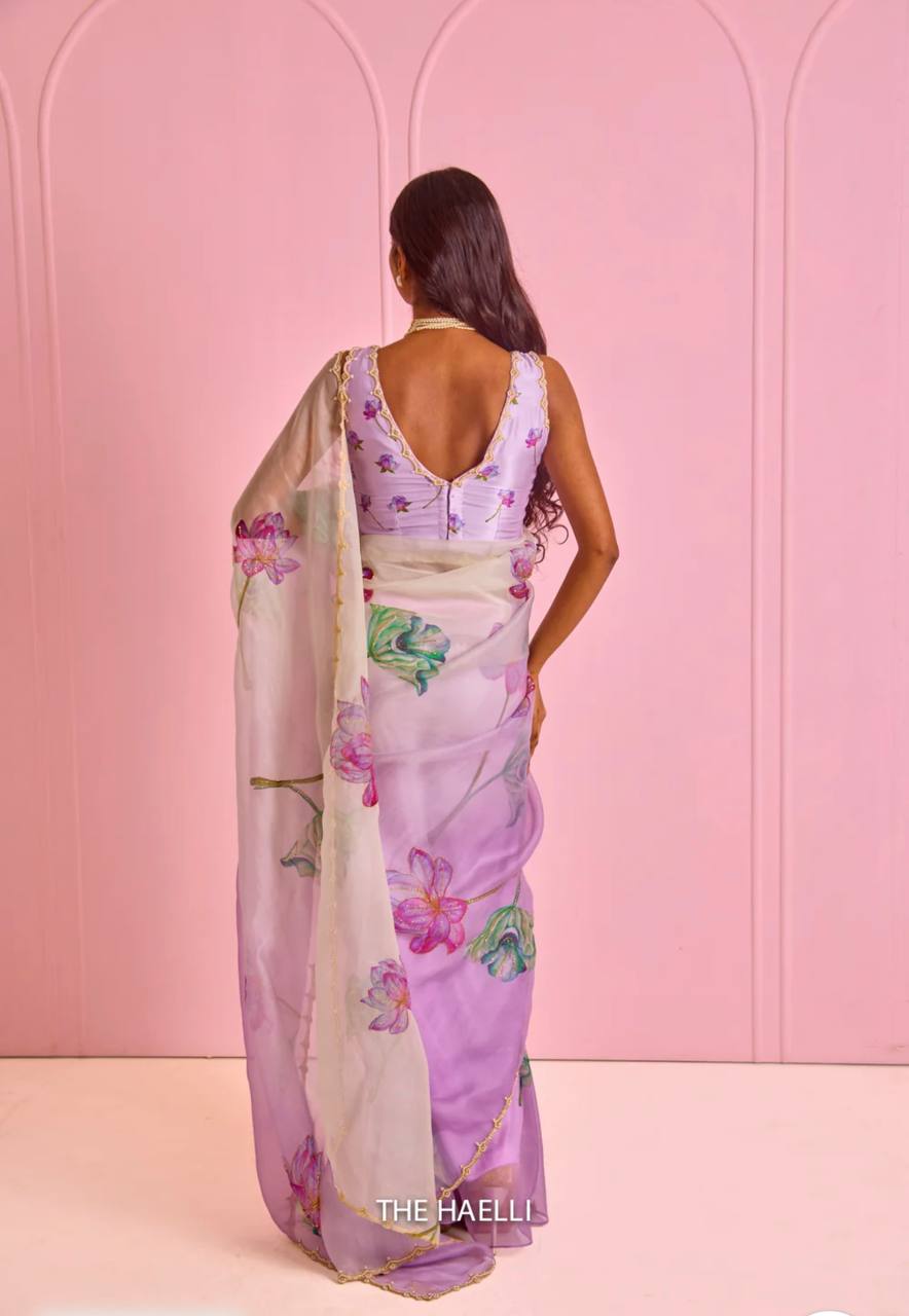 Women's Exquisite Lavender & White Organza Saree with Hand-Painted Lotus Floral Motifs & Gold Embellished Border – Complete with Matching Printed Blouse for Festive & Special Occasions - Image 5